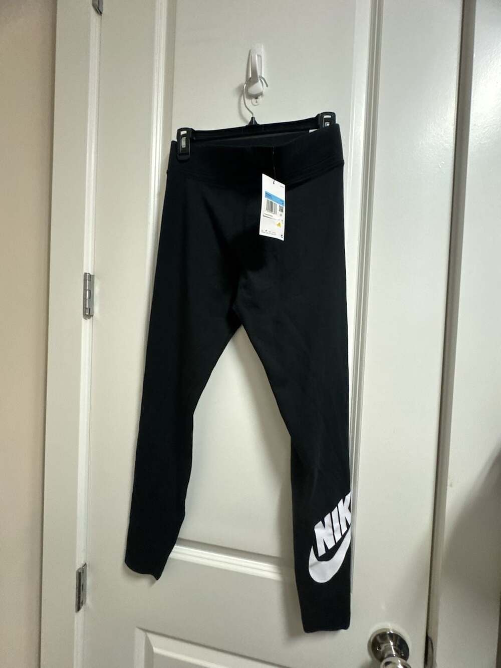 Nike Women's Sportswear Leggings Black White Logo DB3903-010 Size M